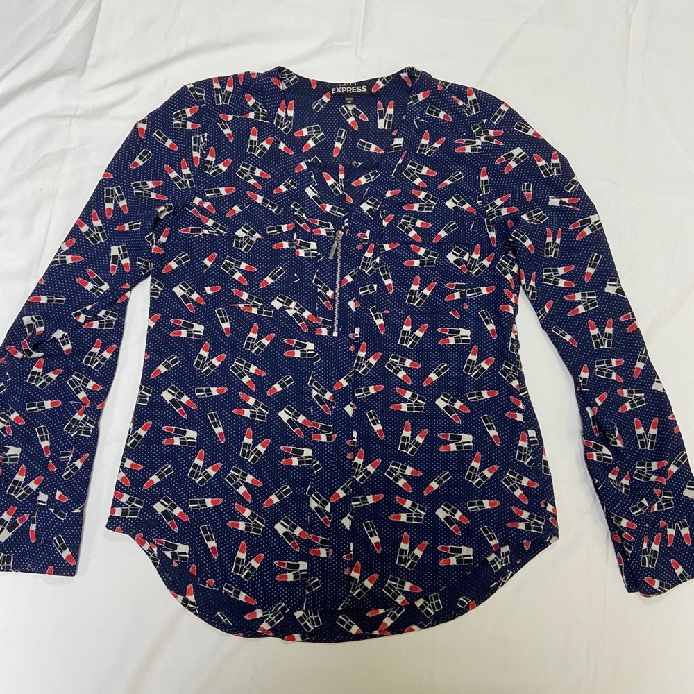 Express Lipstick Top